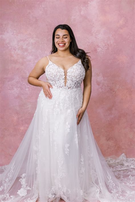 Pretty Plus Size Wedding Dress Inspirations