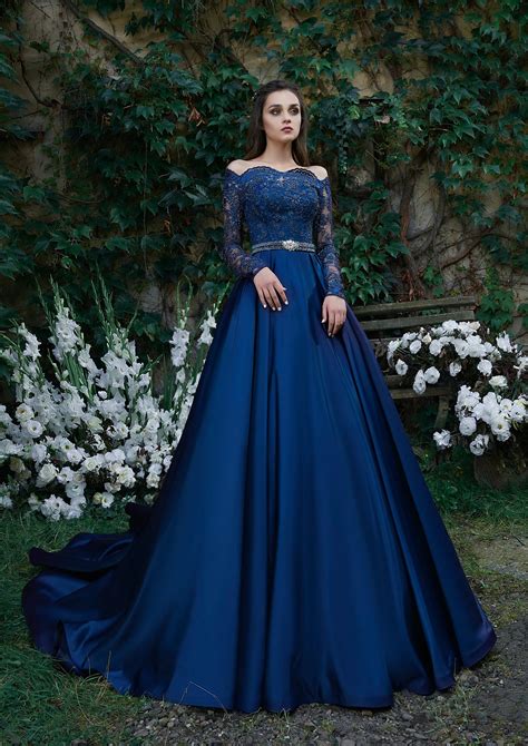 Ultimate Guide to Stunning Royal Blue Wedding Dresses for 2023