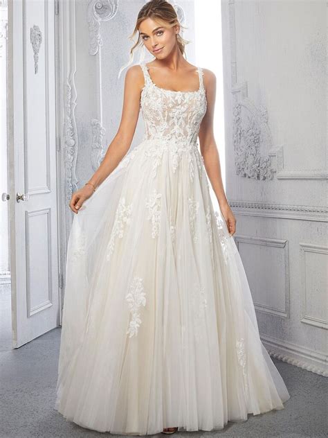 Perfect Square Neck Wedding Gown Trends for 2023