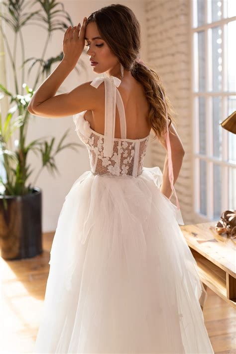 Best Summer Wedding Gown Choices for 2023