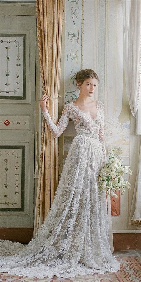 Vintage Lace Wedding Dress: Timeless Elegance for Your Special Day